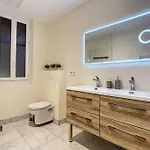 L'abbat-jour Le Beryl • Plein Sud • Thermes Apartment *