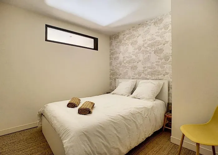 Апартаменты L'abbat-jour Le Beryl • Plein Sud • Thermes *